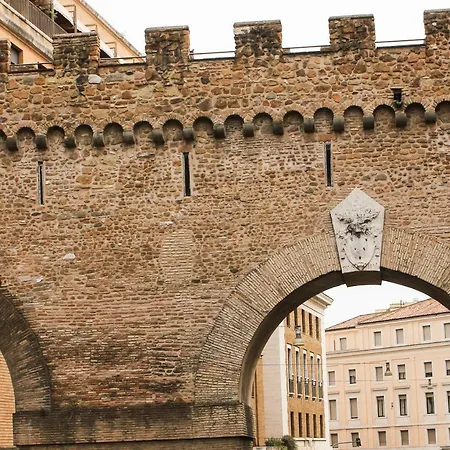 Porta Castello 10 아파트